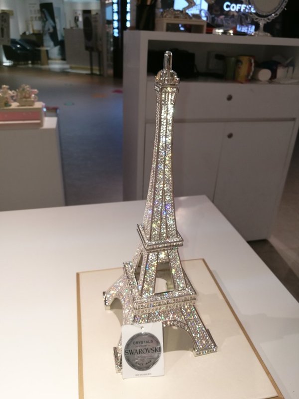 Kristall Eiffelturm mit Swarovski-Steinen